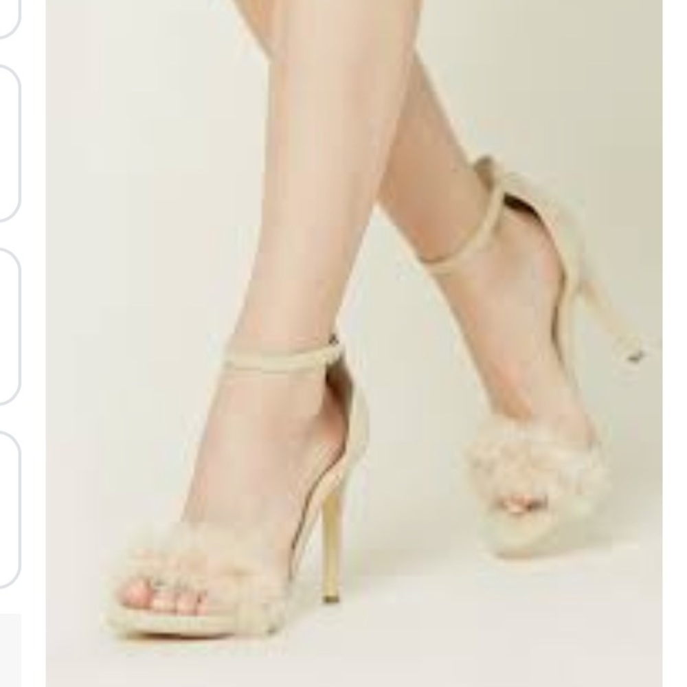 Forever21 faux feather nude ankle strap heels size 8.5